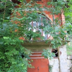 photo ©EMRE d.o.o. fairy-tail house along the route down from Cevo