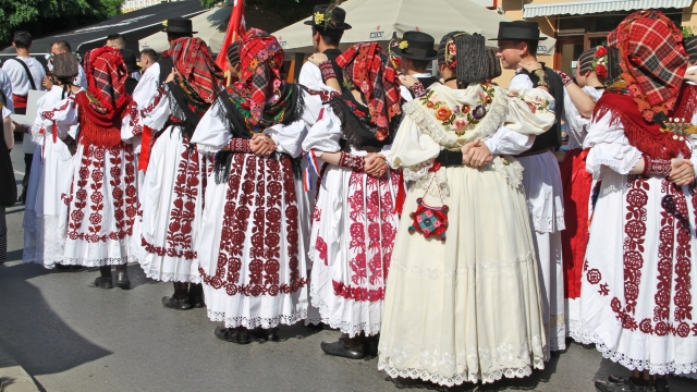 Croatian national costumes | Croatia4me - Jouw vakantie naar Kroatië ...
